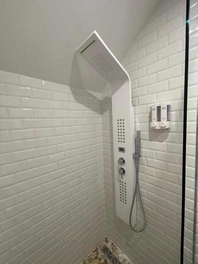 Appartement Hors Du Commun Avec Son Jacuzzi Salies-de-Bearn Ngoại thất bức ảnh