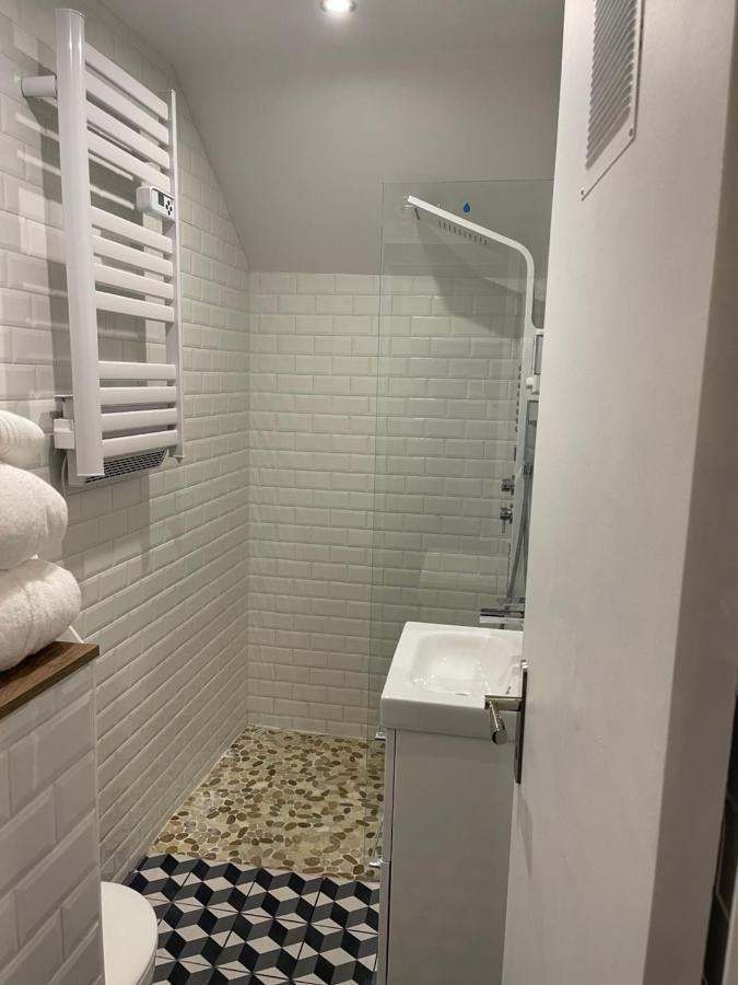 Appartement Hors Du Commun Avec Son Jacuzzi Salies-de-Bearn Ngoại thất bức ảnh